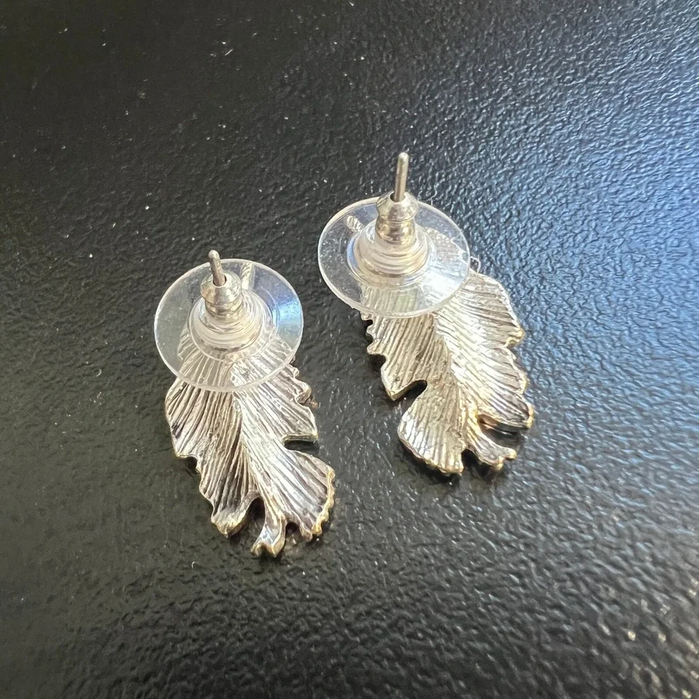 Vintage Feather Leaf Pierced Earrings Silver Tone‎ Drop